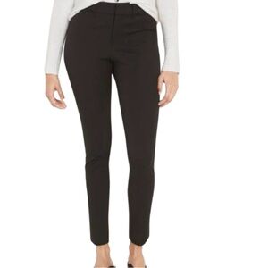 Old Navy Women’s Black Jack No Fade Pixie Ankle Pants Size 12 Workwear Academia